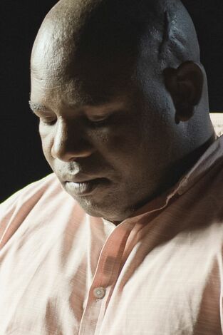 Anni: asesinato en la luna de miel. Anni: asesinato en la...: El motivo