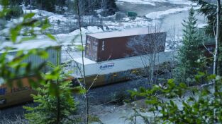 Las Montañas Rocosas en tren. Las Montañas Rocosas...: Erosión letal