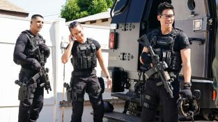 S.W.A.T.:  Los hombres de Harrelson. T(T8). S.W.A.T.:  Los... (T8): Ep.2 Unidad de bandas