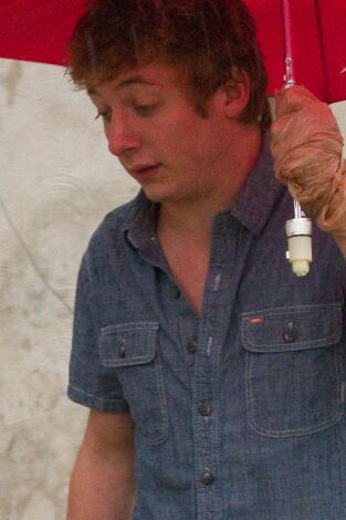 Shameless. T(T2). Shameless (T2): Ep.7 Una botella de Jean Nate