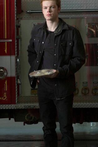 Shameless. T(T6). Shameless (T6): Ep.4 A la una, a las dos…