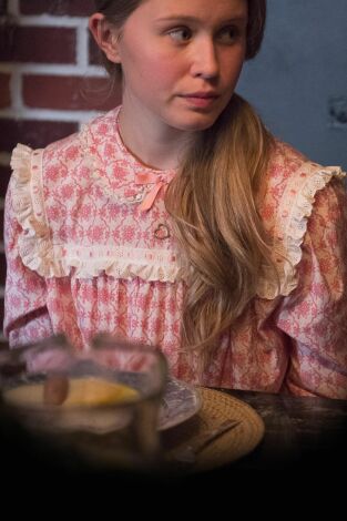 Heridas abiertas (Sharp Objects). T(T1). Heridas abiertas... (T1): Ep.3 Arreglar