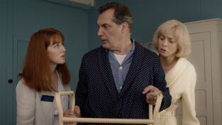 Los pequeños asesinatos de Agatha Christie: años 50. T(T1). Los pequeños... (T1): Ep.24 Ding Dang Dong