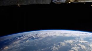 Tras el desastre. Tras el desastre: Desastres en el espacio