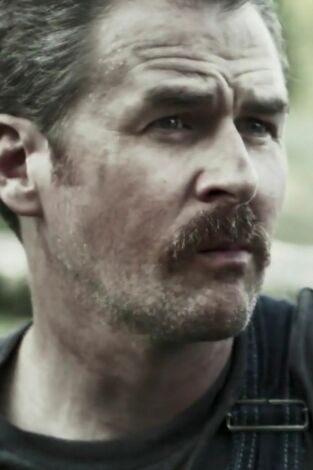 Un asesino llega a tu ciudad. T(T1). Un asesino llega... (T1): Ep.4 Sr. y Sra. Fantásticos