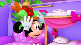 Los cuentos de Minnie: Campamento Minnie. T(T1). Los cuentos de... (T1): Cena sobre la muuuarcha