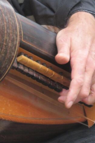 Así se hace. T(T25). Así se hace (T25): Escultura de cuero