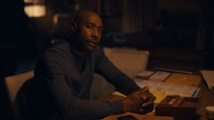 Watson. T(T2). Watson (T2): Ep.1 Un niño en el horno