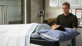 Resident Alien. T(T4). Resident Alien (T4): Ep.9 Visión de túnel