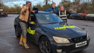 Lo Mejor de Nat Geo. Lo Mejor de Nat Geo: Lexus IS200