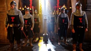 Merlín. T(T3). Merlín (T3): Ep.13 El advenimiento de Arturo (II)