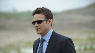 Warehouse 13. T(T1). Warehouse 13 (T1): Ep.1 Piloto (Parte 1)