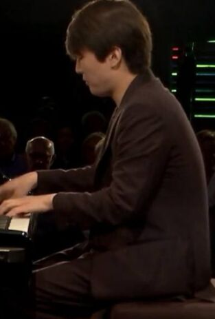 Cho interpreta Debussy, Schumann y Chopin