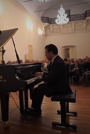 Roberto Giordano interpreta Brahms y Beethoven