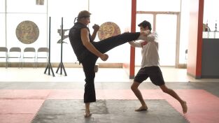 Cobra Kai. T(T1). Cobra Kai (T1): Ep.10 Piedad