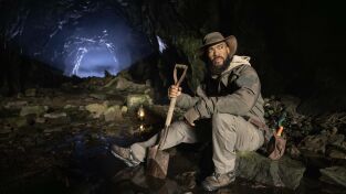 En busca del oro maldito. En busca del oro maldito: El cadáver de la cueva