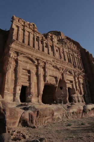 Lugares legendarios. Lugares legendarios: Monumentos, montañas y monstruos 