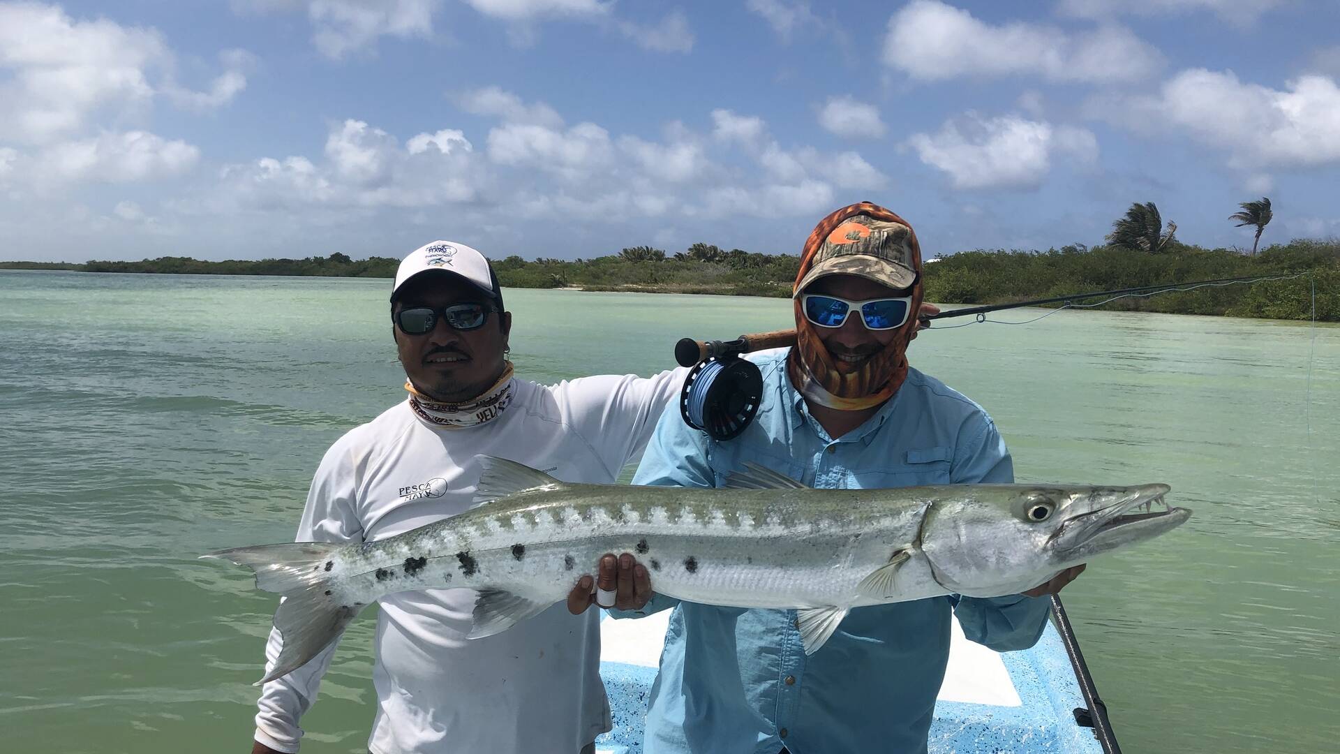 De viaje: pescando en los manglares mayas