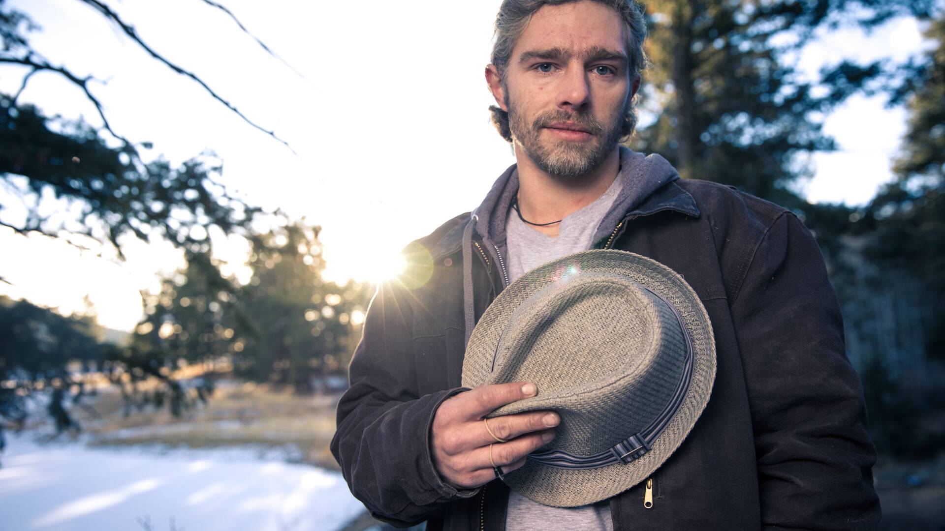 Mi familia vive... (T4): Alarmados y peligrosos