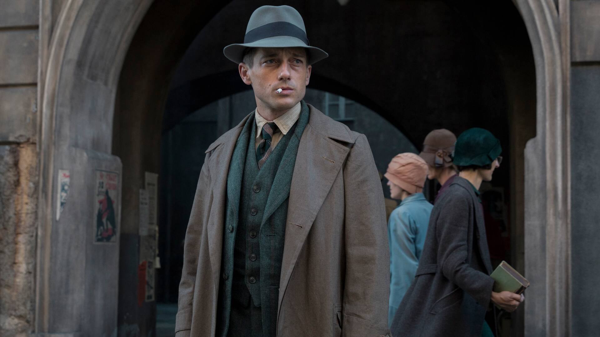 (LSE) - Babylon Berlin (T2): Ep.1 