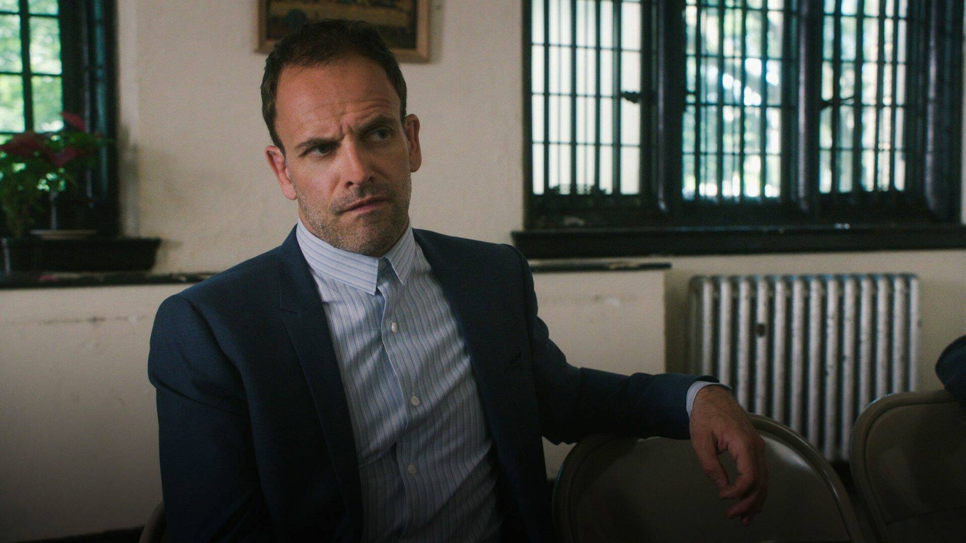 Elementary (T6): Ep.7 Compañeros de abstinencia