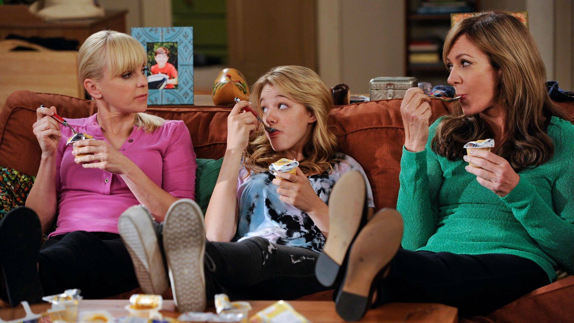 Mom, Season 1 (T1): Ep.6 Abstinencia y pudding