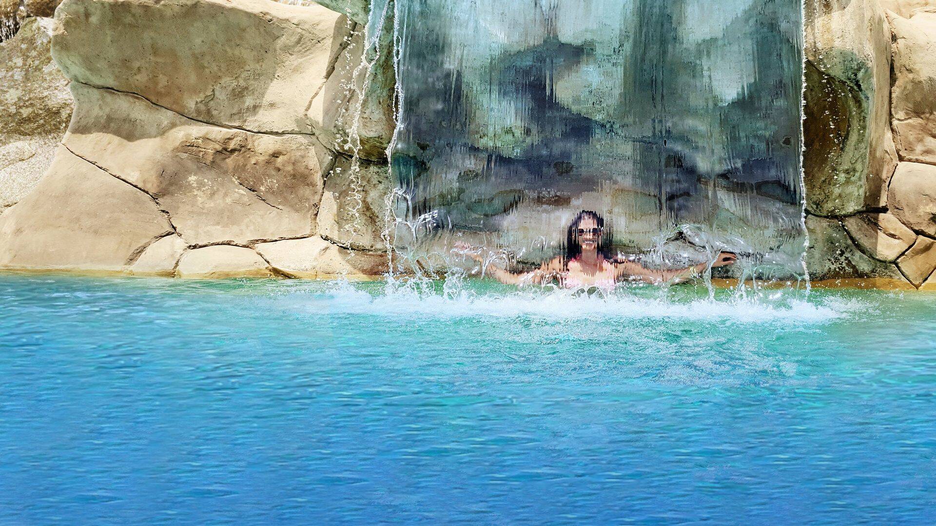 Piscinas de ensueño,...: Laguna en la cima de la montaña