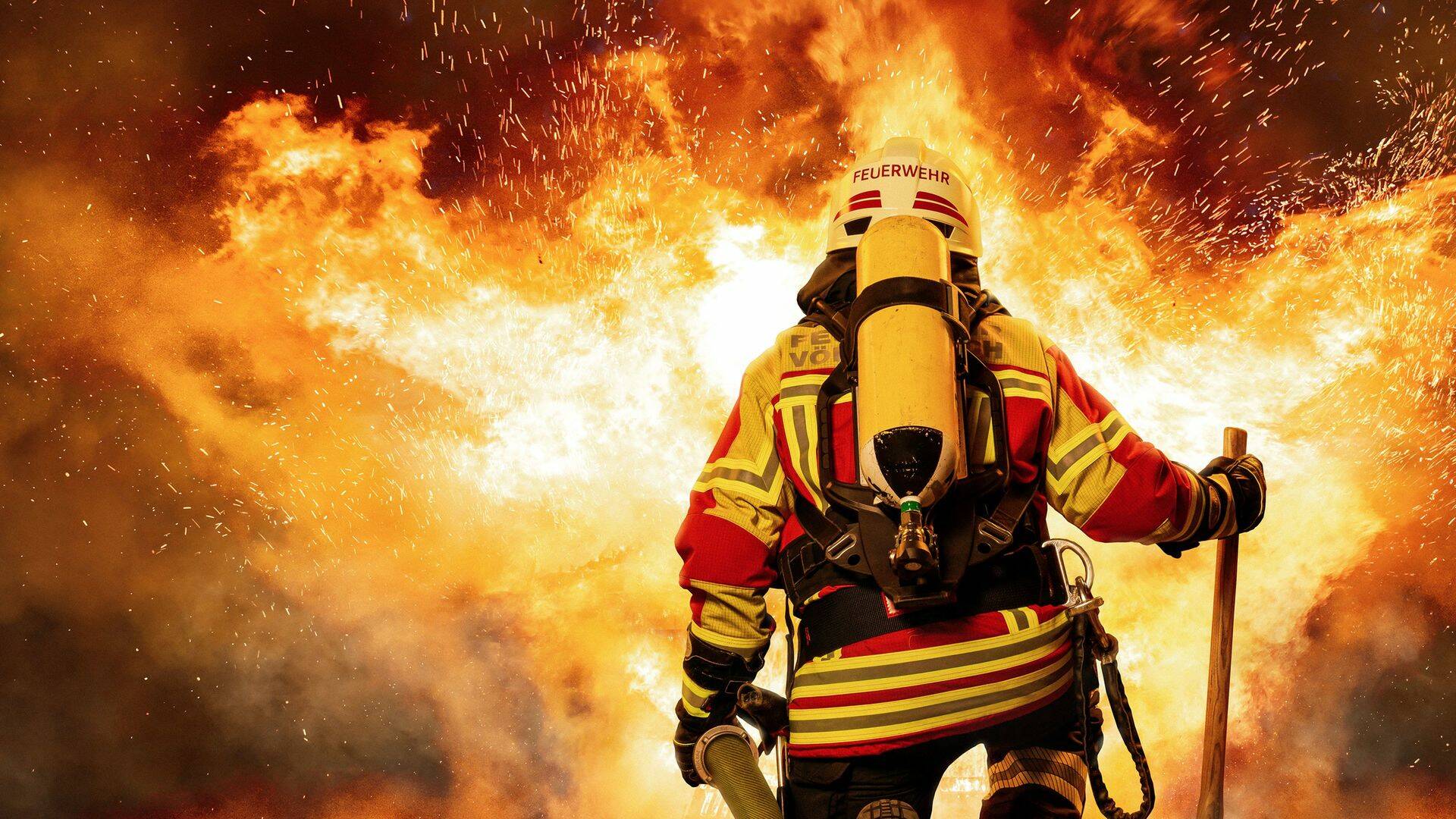 Bomberos en acción (T1)