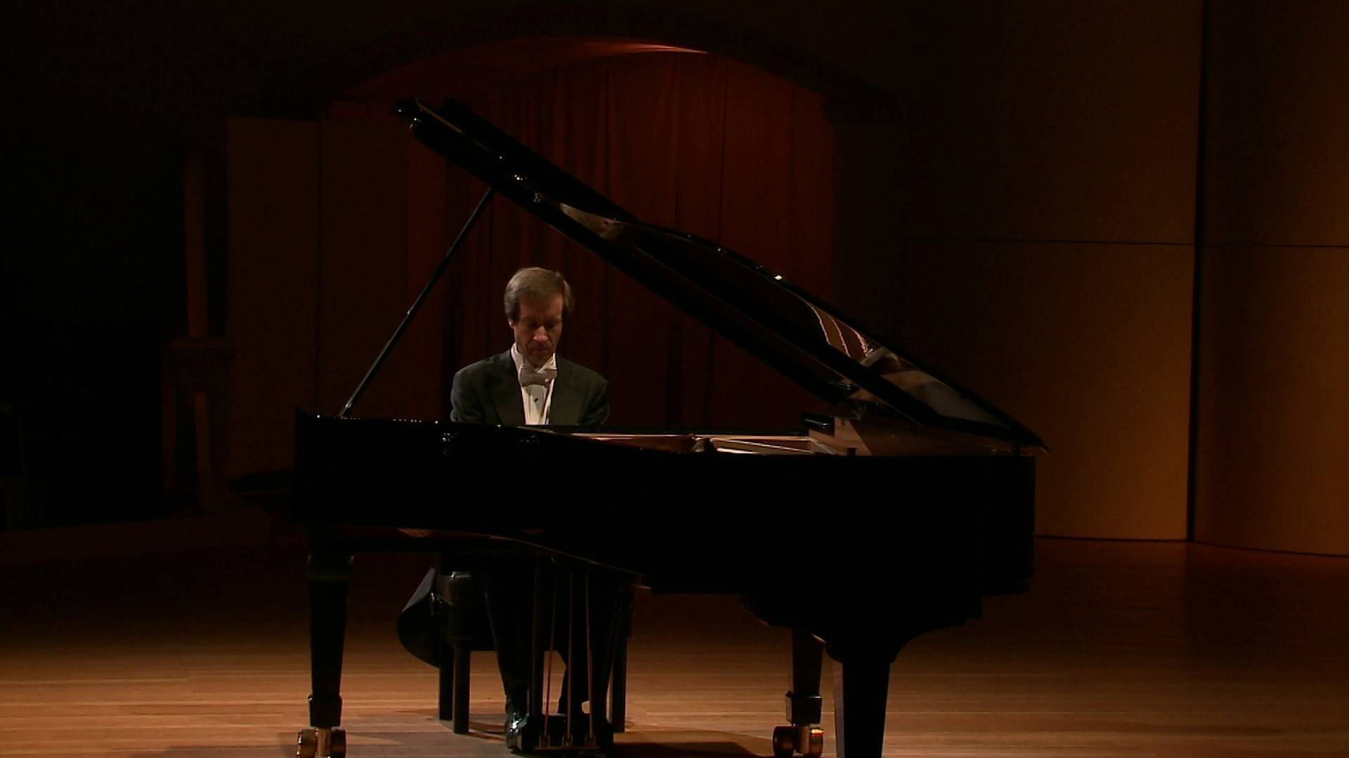 Nikolay Lugansky Recital: Beethoven, Glazunov, Bach, Rachmaninov