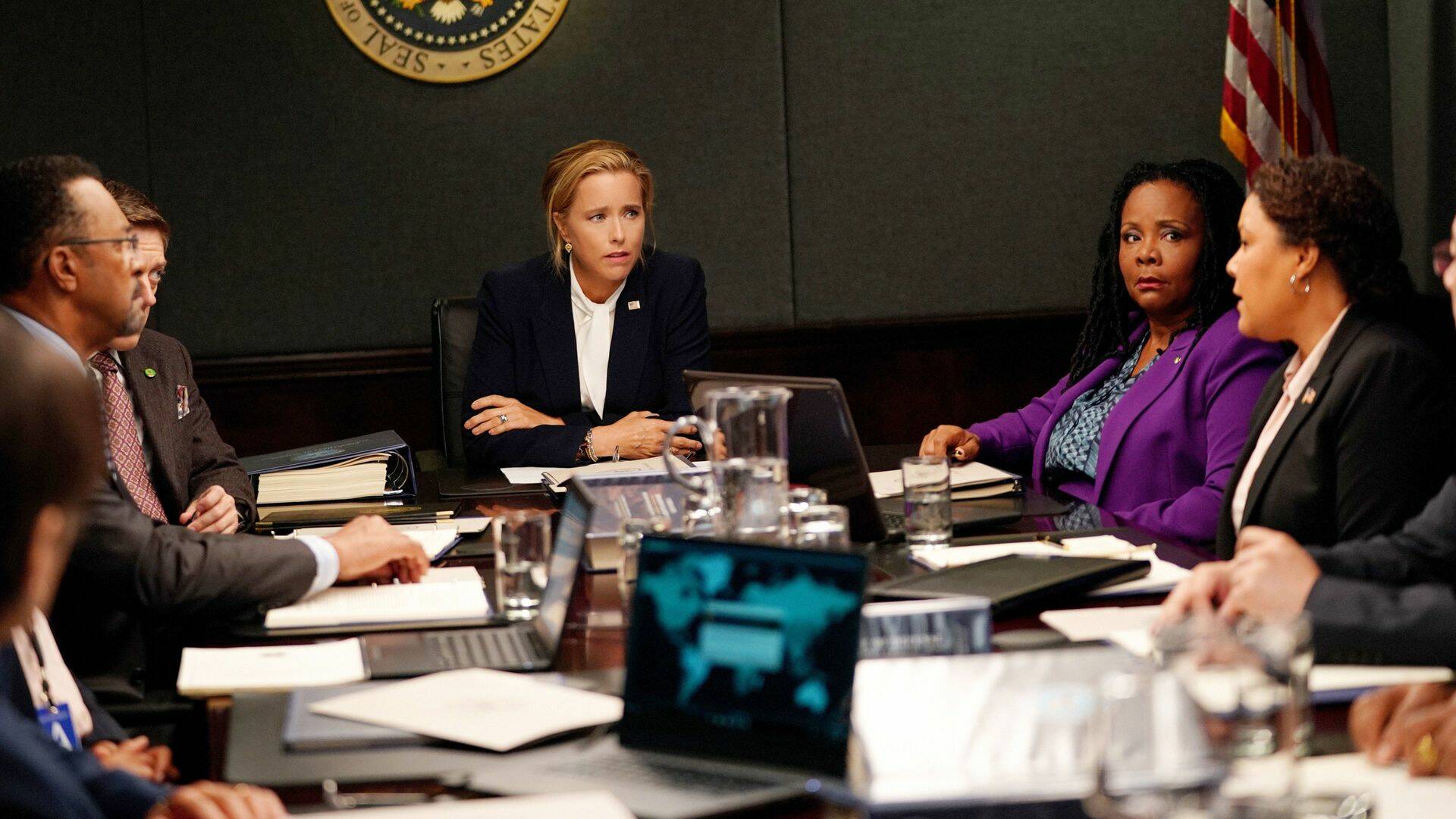 Madam Secretary (T6): Ep.10 Leaving the Station