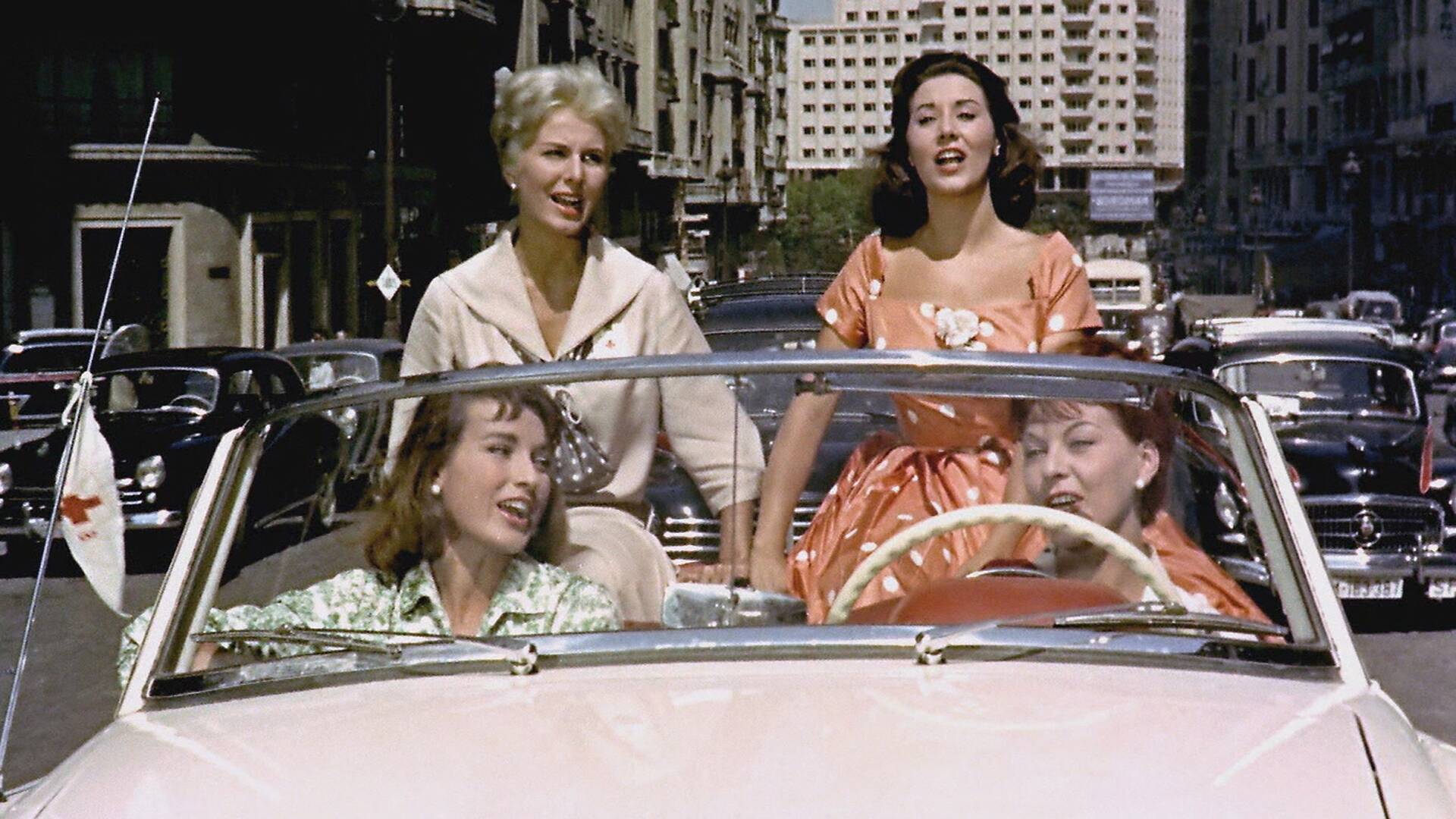 Las chicas de la Cruz Roja