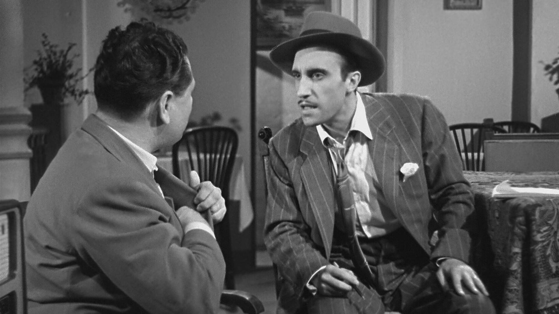 Los agentes del quinto grupo