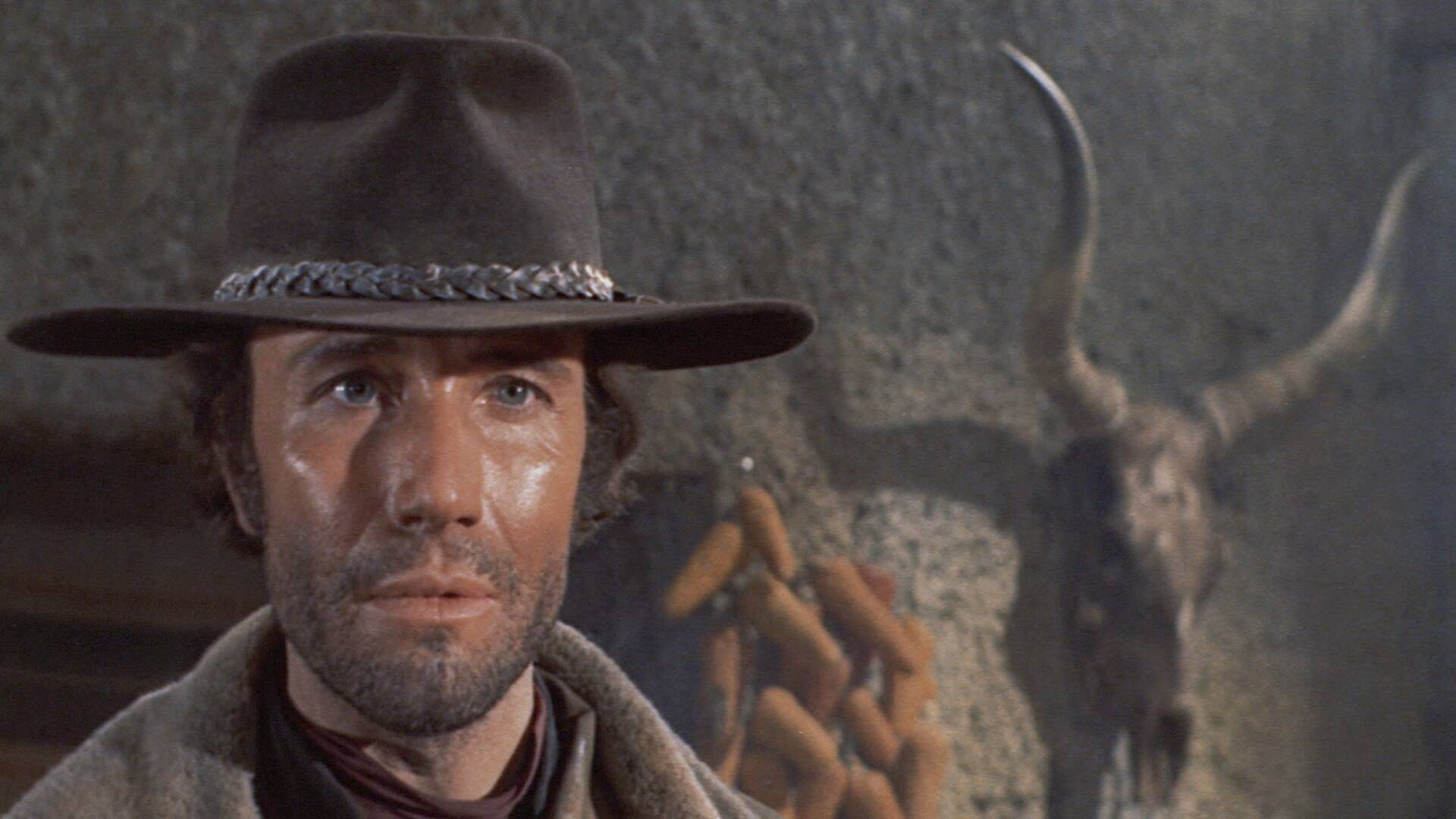 Una larga fila de cruces