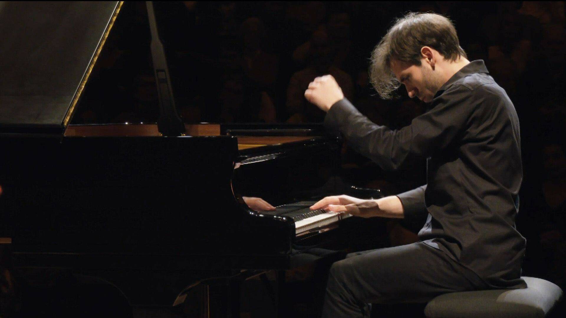 Alexandre Kantorow en la Philharmonie de París: Brahms, Schubert
