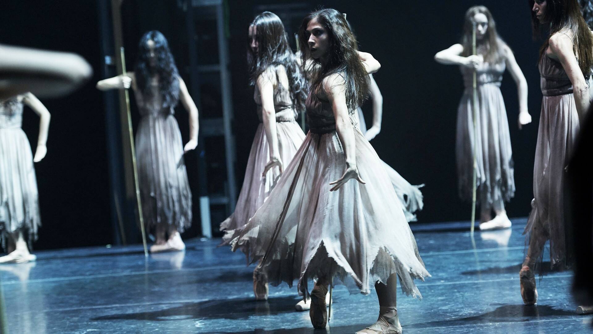 Giselle - Akram Khan English National Ballet