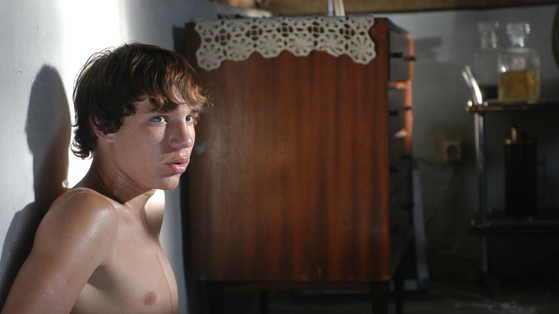 No me pidas que te bese porque te besaré