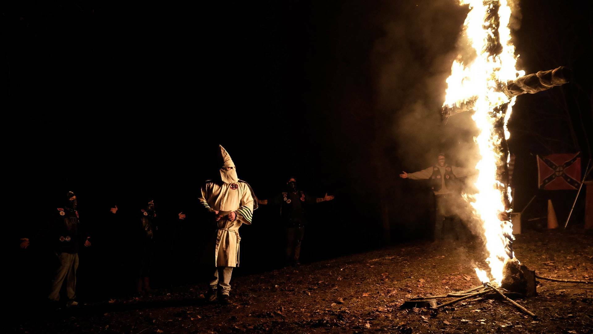 Pasaporte Pampliega (T1): Ku Klux Klan, la semilla del odio
