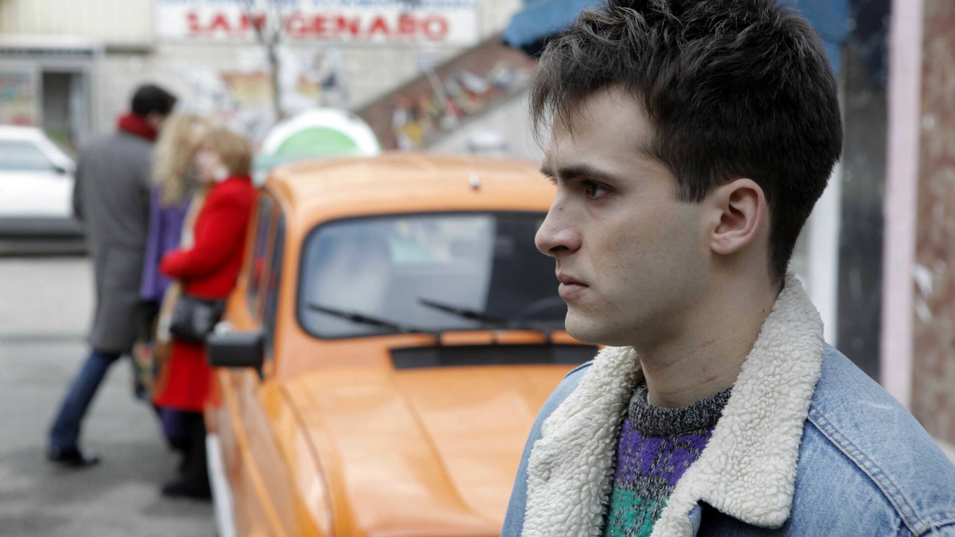 Cuéntame cómo pasó (T16): Ep.10 Misa de diez