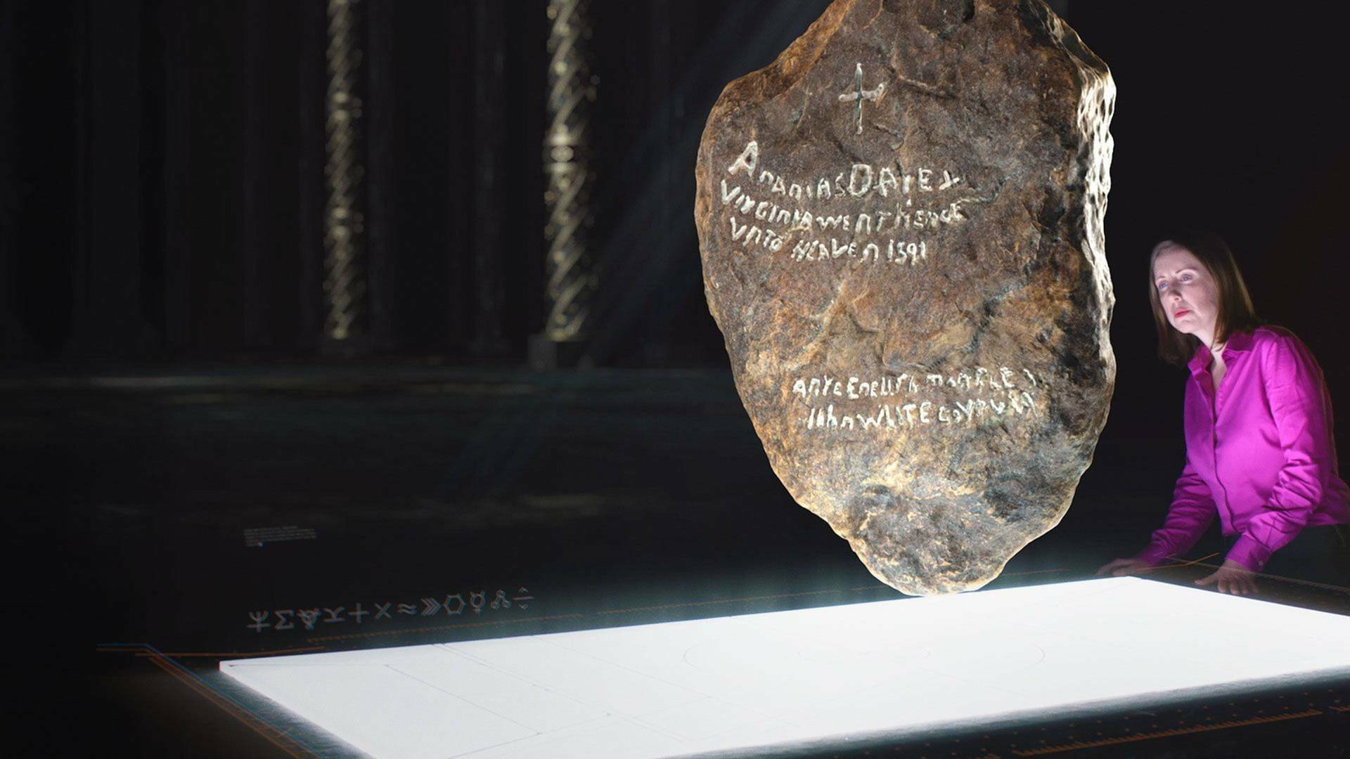 Strangest Things: El cuerpo de la turbera, la máquina de Abrams, el busto de Nefertiti