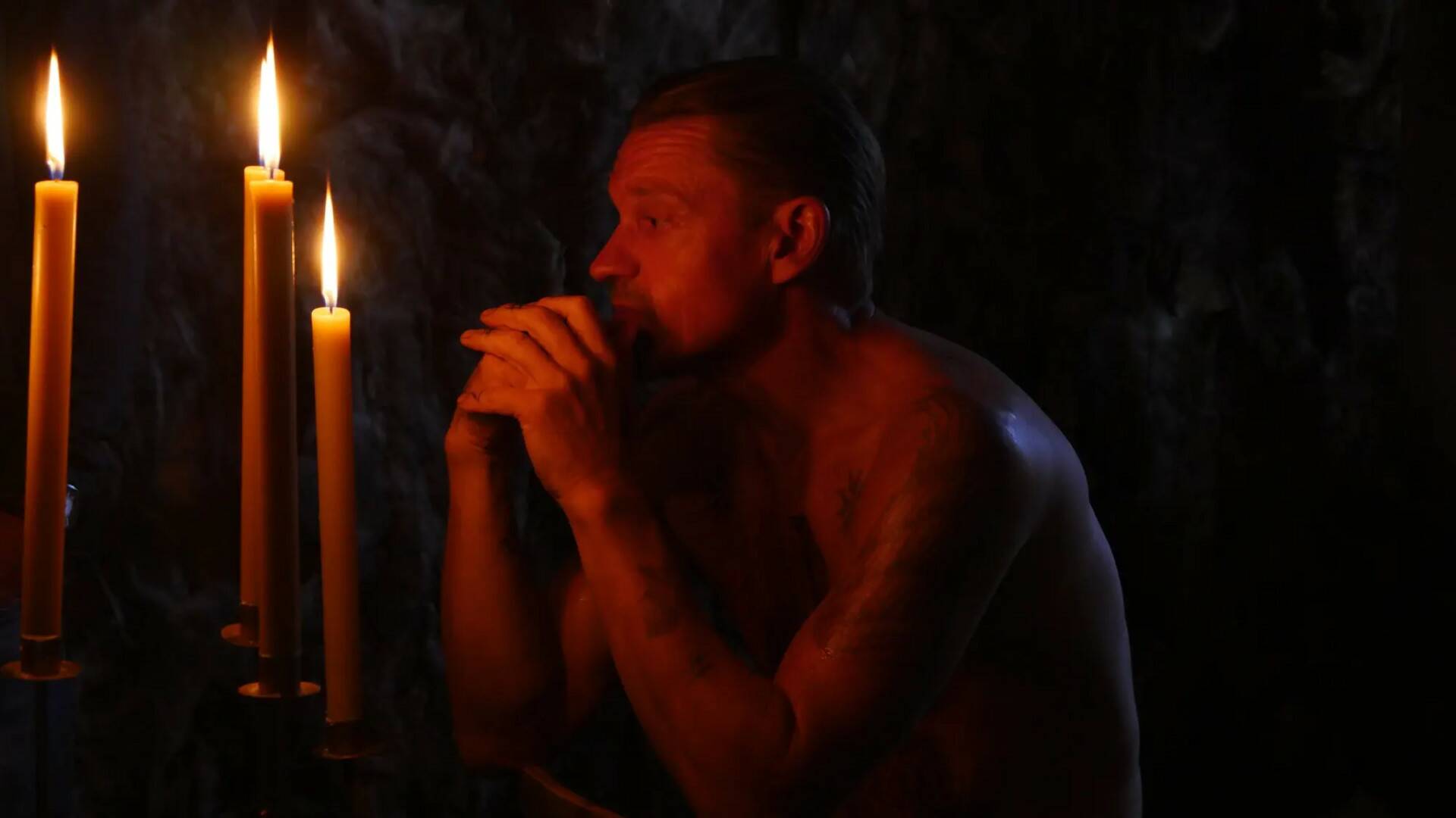 Víctima de una...: Expuesta totalmente