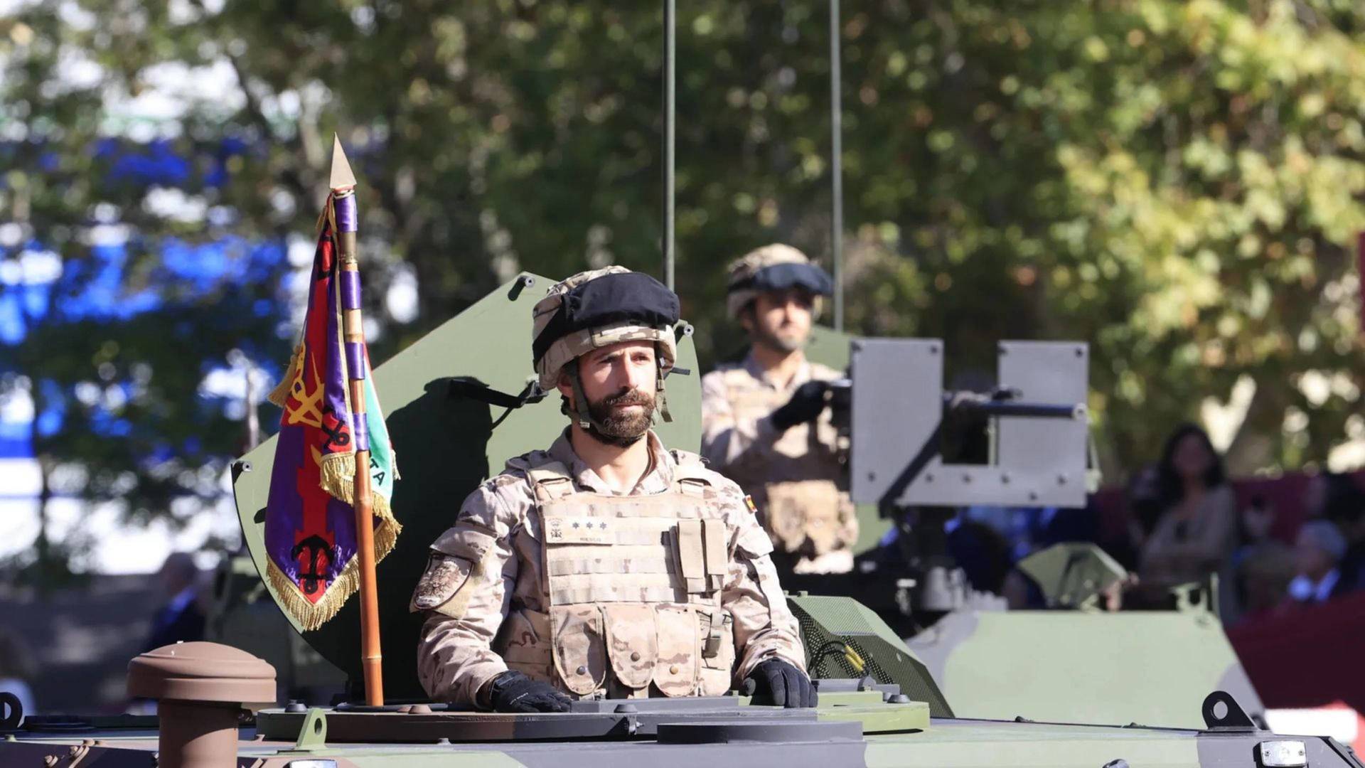 Desfile día de la Hispanidad: Desfile militar