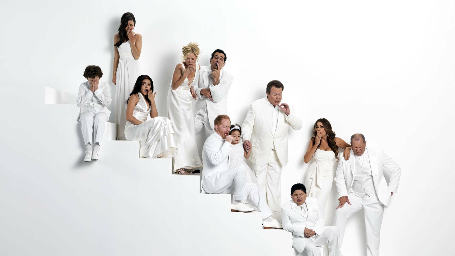 Modern Family (T3): Ep.24 Bebé a bordo