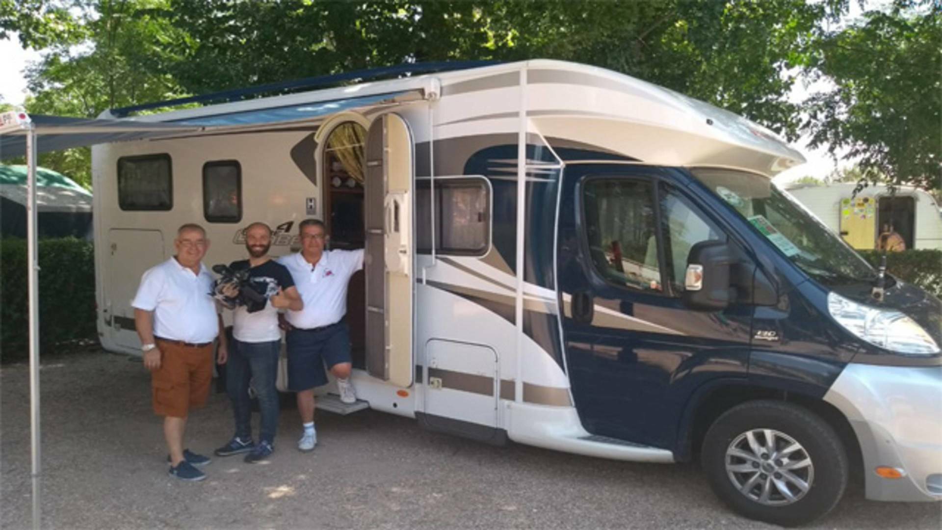 Mi cámara y yo (T2019): Veraneo en el camping