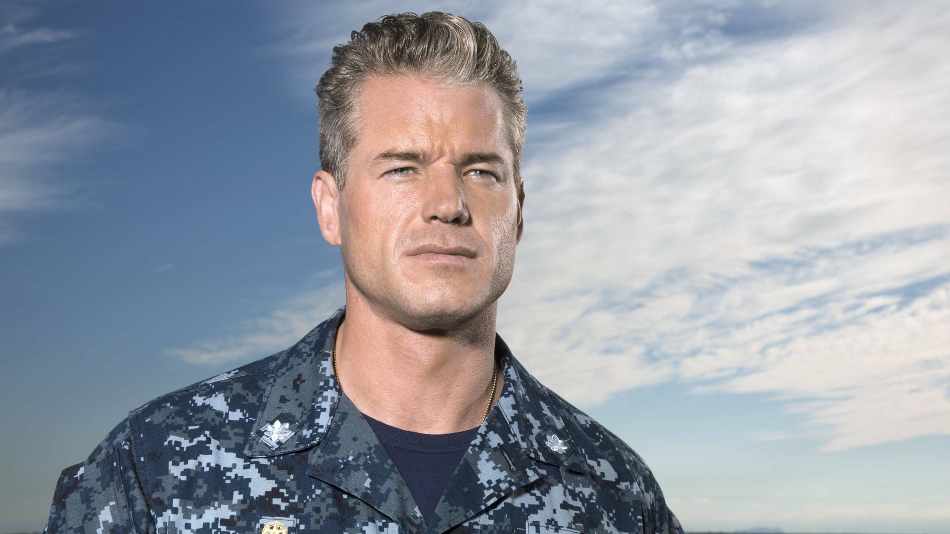 The Last Ship (T1): Ep.8 Dos marinos entran en un bar