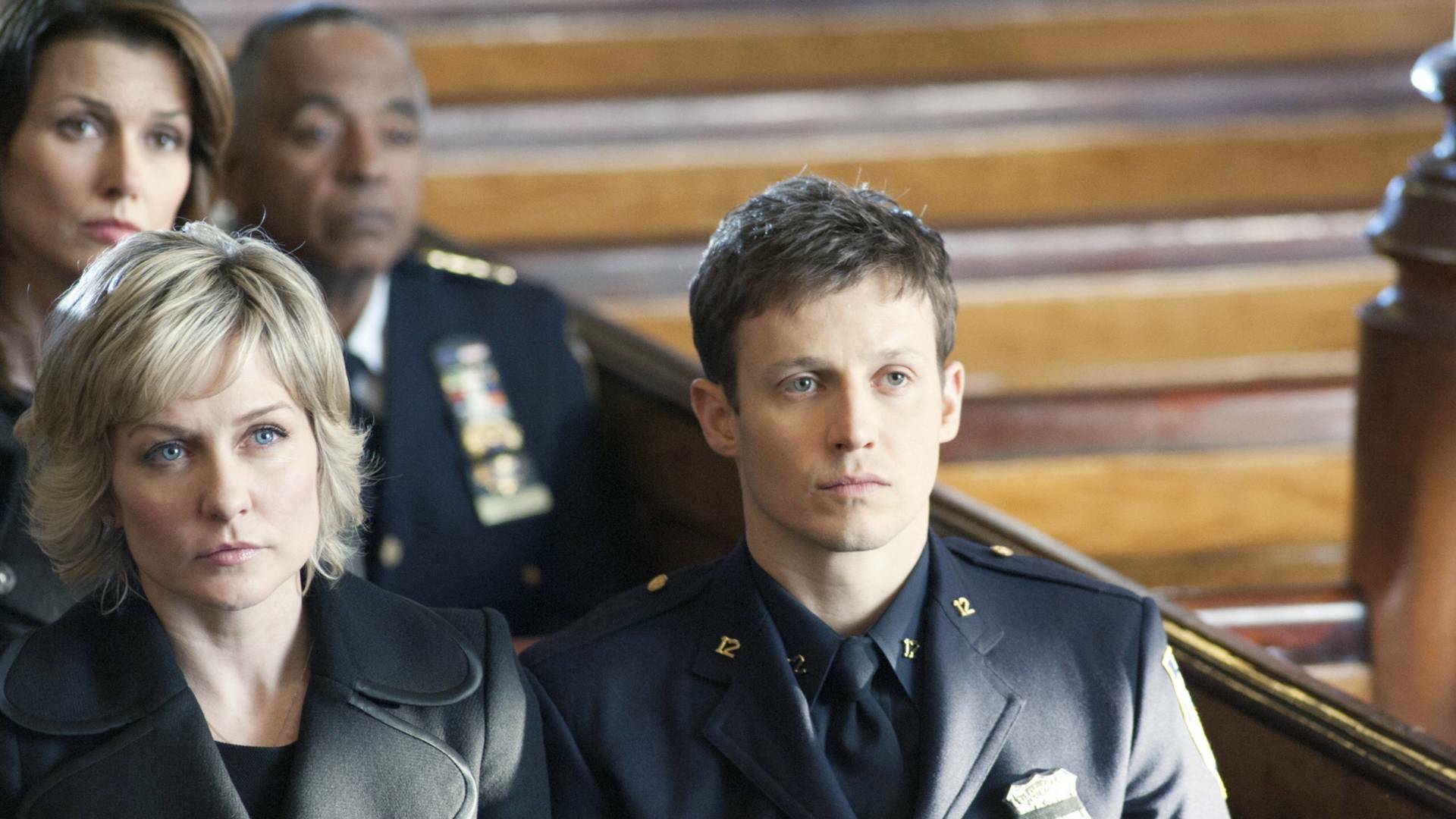 Blue Bloods... (T2): Ep.21 Daños colaterales