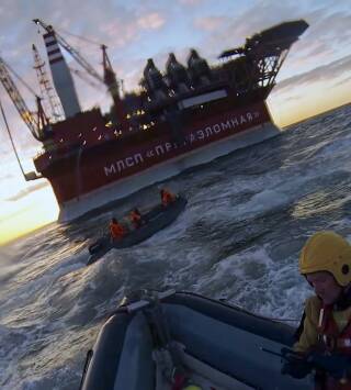 Inside Greenpeace: David versus Goliat