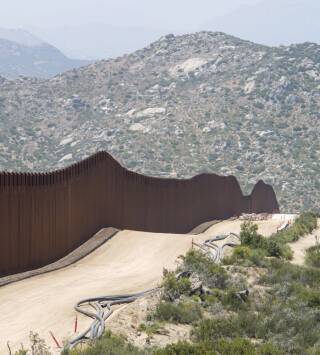 Protección De Fronteras: Túnel oculto