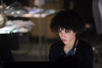 Imagen de Fringe (Al límite) (T1): Ep.2 La historia de siempre - 6