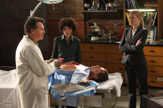 Imagen de Fringe (Al límite) (T1): Ep.5 Hambre de poder - 8