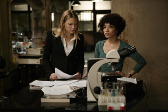 Imagen de Fringe (Al límite) (T1): Ep.7 Conociendo al señor Jones - 5